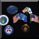 J04. Pins. 